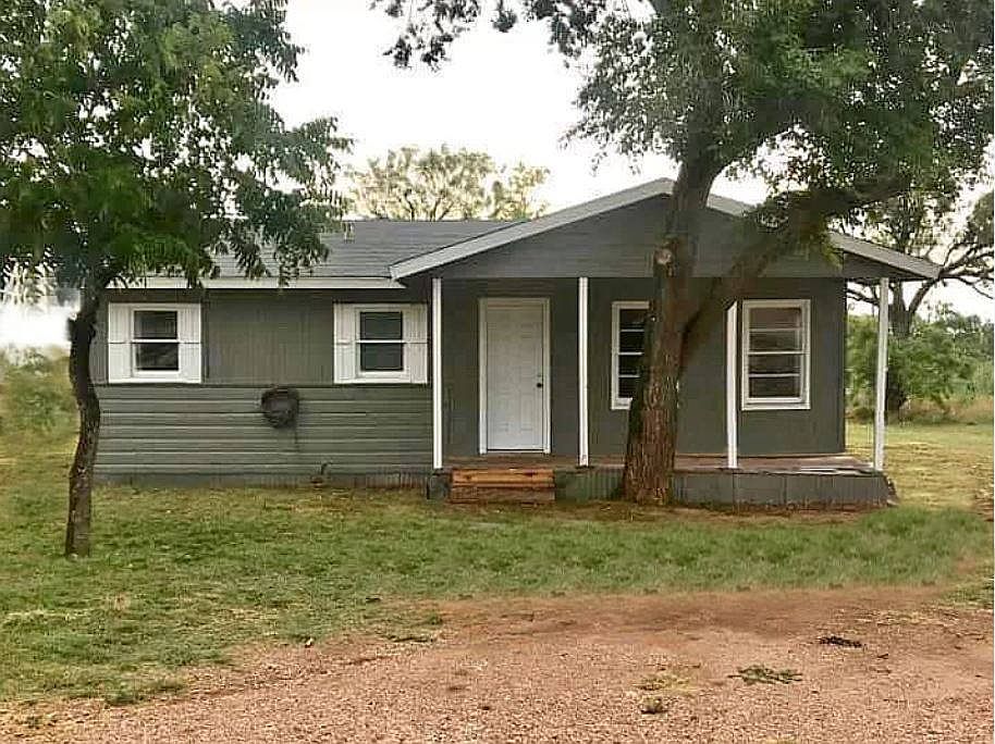 1st image of 710 S Bryan Ave