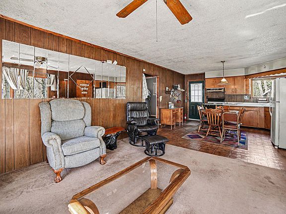 5th image of 8303 Meinert Rd