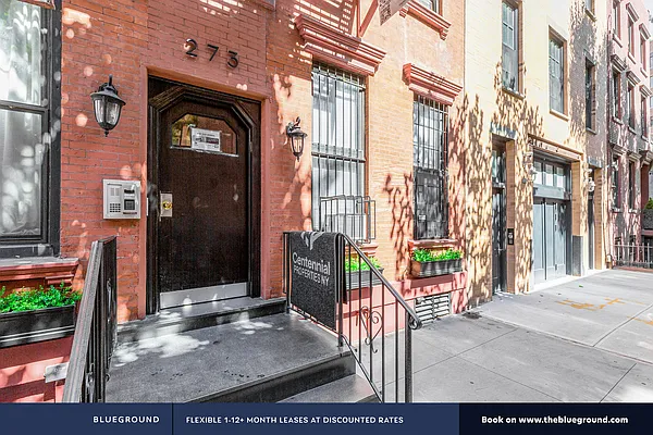 Rented by The Blueground | media 30