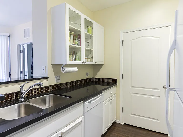 1701 E Colter St #203 — Photo 10