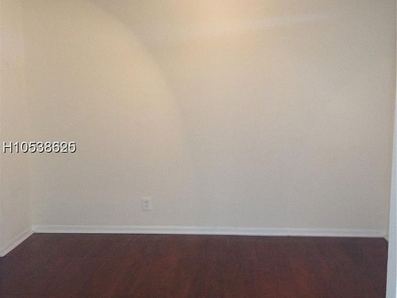 5th image of 500 NE 2nd St APT 315