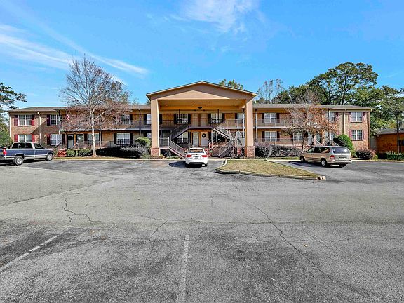 2nd image of 816 Penny Ln #816