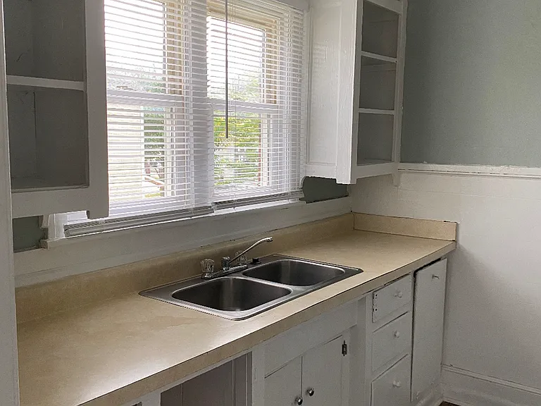703 S Kentucky Ave — Photo 5