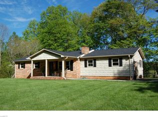 120 Maplebrook Dr, Elkin, NC 28621