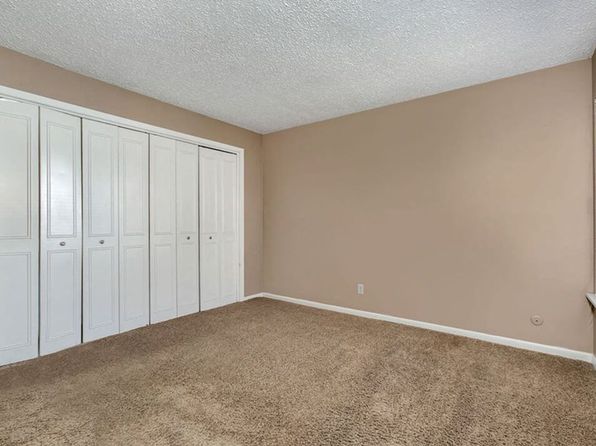 632 S Eastern Ave APT 303