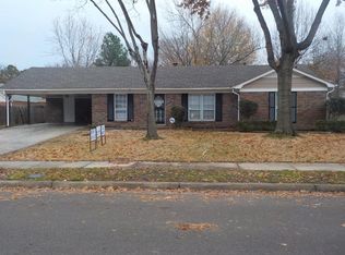 5937 Fox Ridge Dr, Memphis, TN 38115