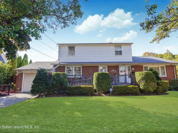 6 Caldera Pl, Staten Island, NY 10301