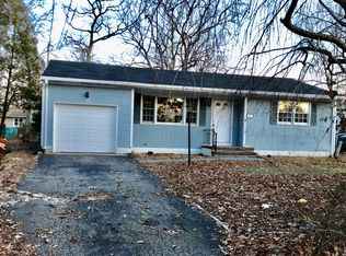 305 Yorktown Dr, Forked River, NJ