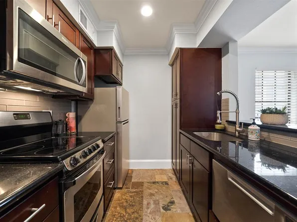 3402 Garrott Street #13, Houston, TX 77006
