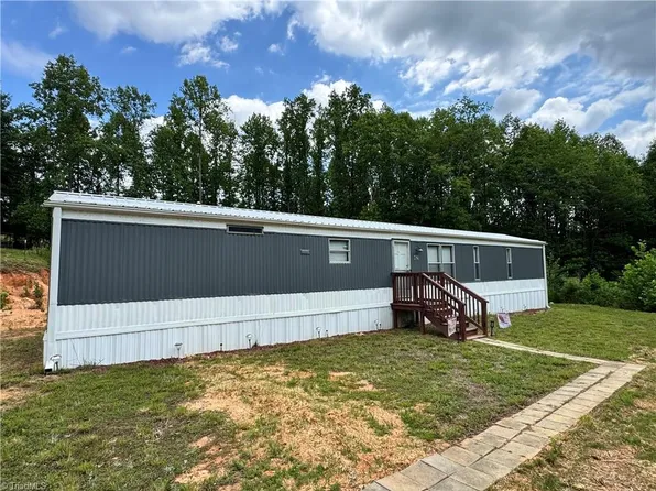 429 Wayne Marshall Rd, Elkin, NC 28621