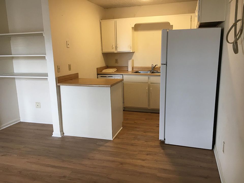 1st image of 500 Grace St APT 1