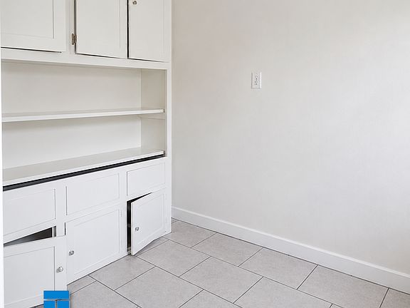 4th image of 1511 W 11th Pl #11