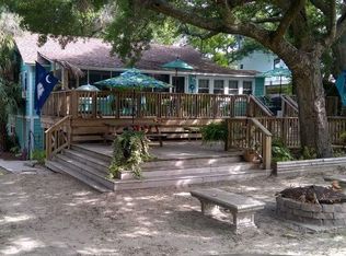 216 W Ashley Ave, Folly Beach, SC 29439
