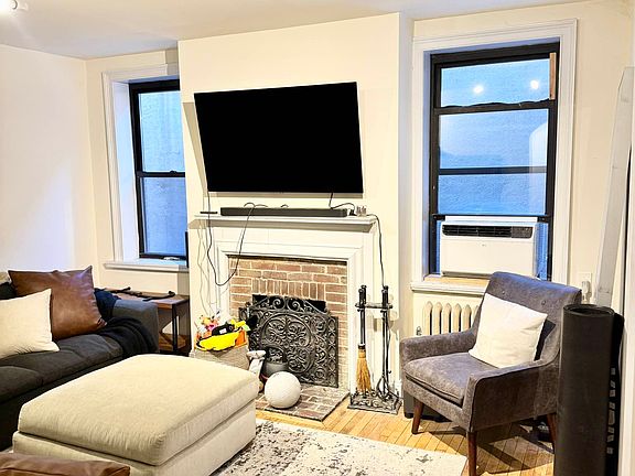 2nd image of 360 E 50th St APT 4C