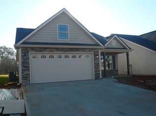 233 Bandallon Pl, Boiling Springs, SC 29316