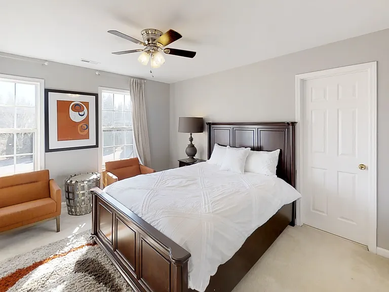 115 Thistlewood Ln — Photo 26