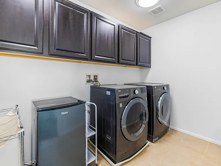 8123 Cowboy Springs St — Photo 18