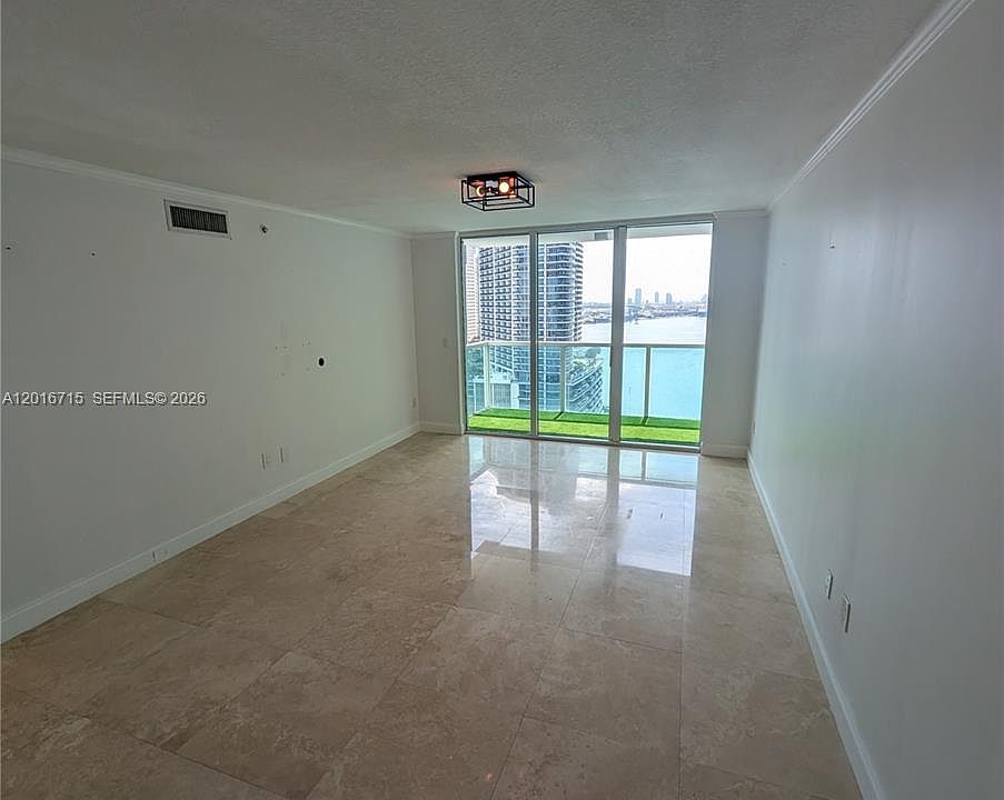 1st image of 31 SE 5th St APT 3002