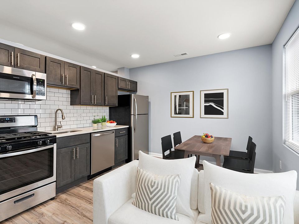 Kitchen / Living Area (Virtual Staged)