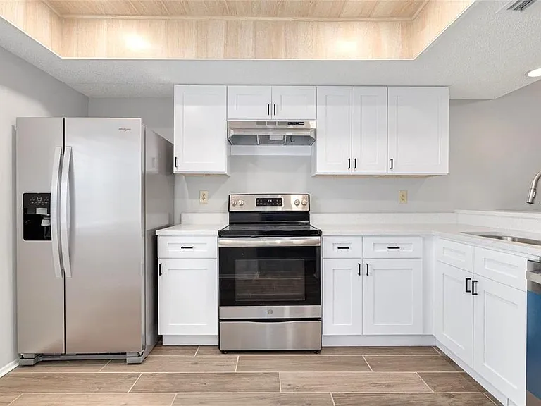 218 Caryl Way — Photo 10
