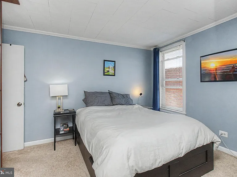 1303 Clarkson St — Photo 21