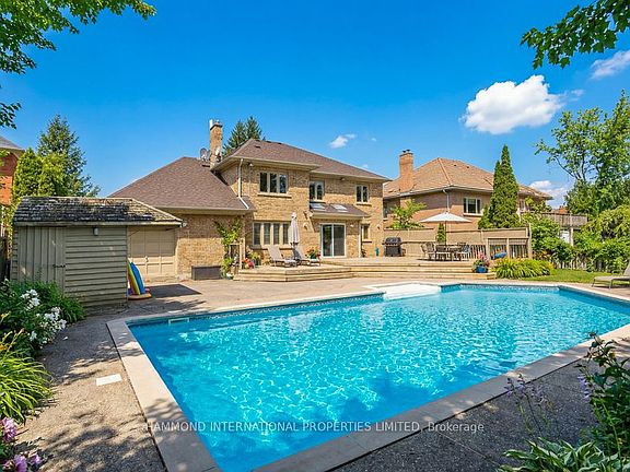 3rd image of 31 Vesta Dr