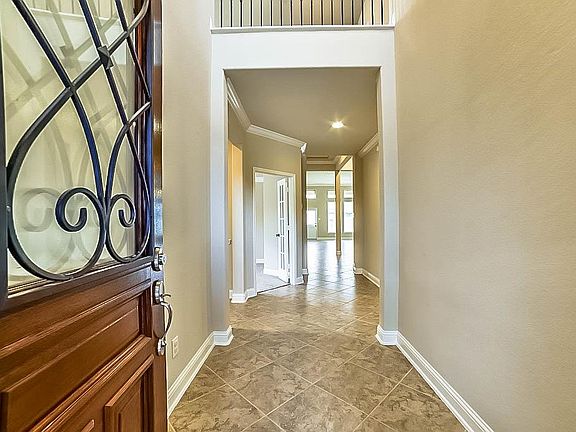 5th image of 15207 Fastwater Bend Ln