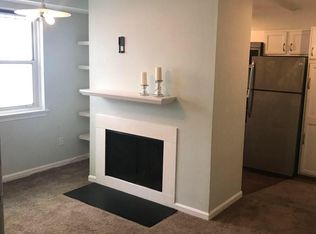 319 10th St SE APT 1, Washington, DC 20003