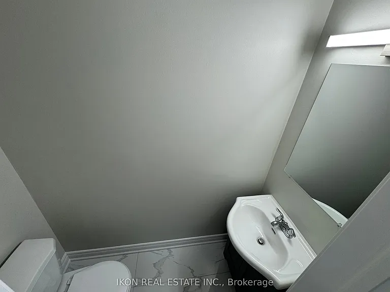 67 Sprucedale Way E — Photo 22
