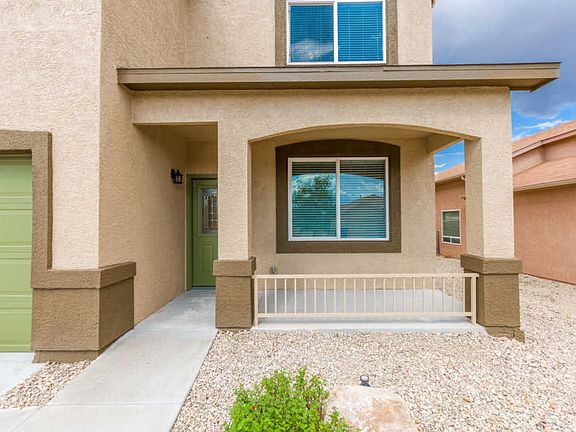 2nd image of 4724 Zeno Pl