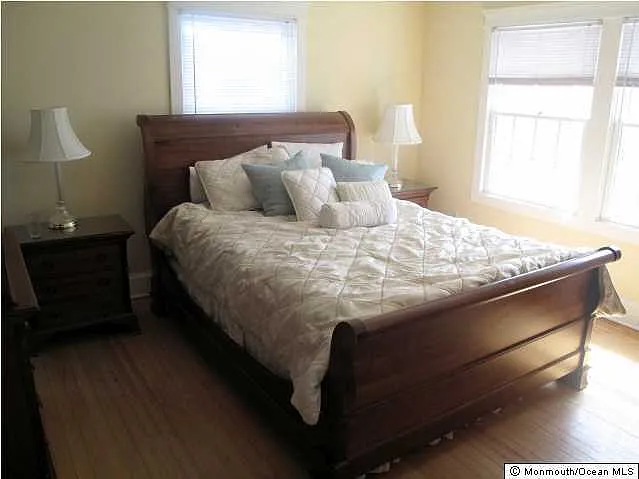 407 Chicago Blvd — Photo 15