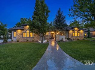 810 W Sherason Dr, Eagle, ID 83616