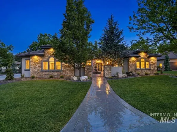 810 W Sherason Dr, Eagle, ID 83616