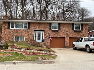 176 Norton Ave, Council Bluffs, IA 51503