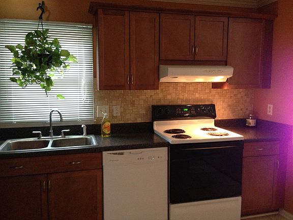 5th image of 473 Wyn Dr