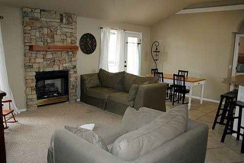2nd image of 1204 N Carr Dr