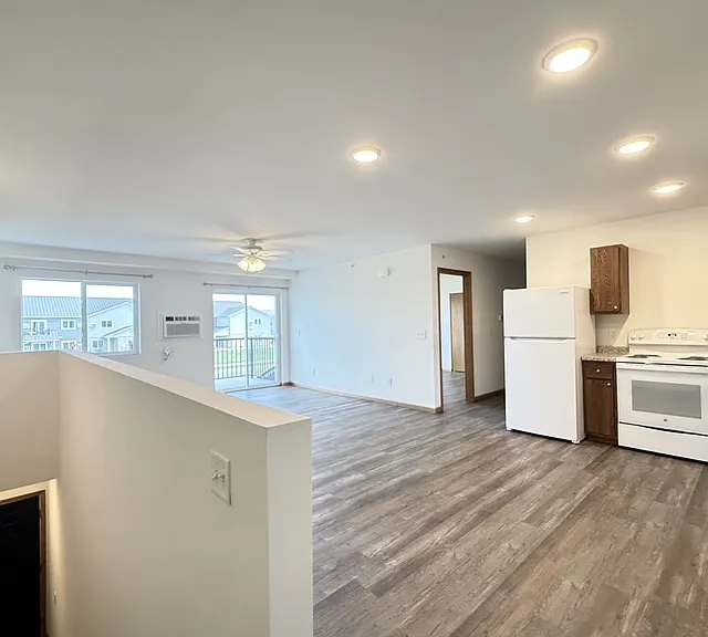 822 Kennedy St #207 — Photo 2