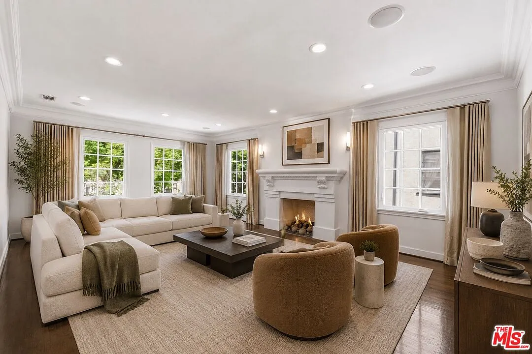3 bed, 2.0 bath, 2000 sqft, $6,499 — Photo 3