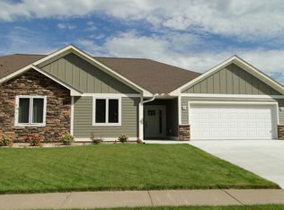 616 Crimson Way, Lake City, MN 55041