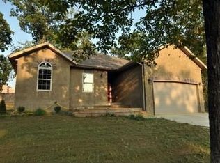 1408 N 14th St, Ozark, MO 65721