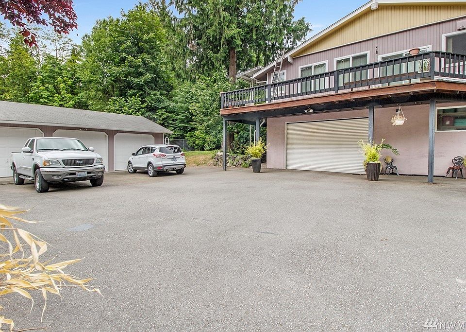 1st image of 9108 214th Ave E
