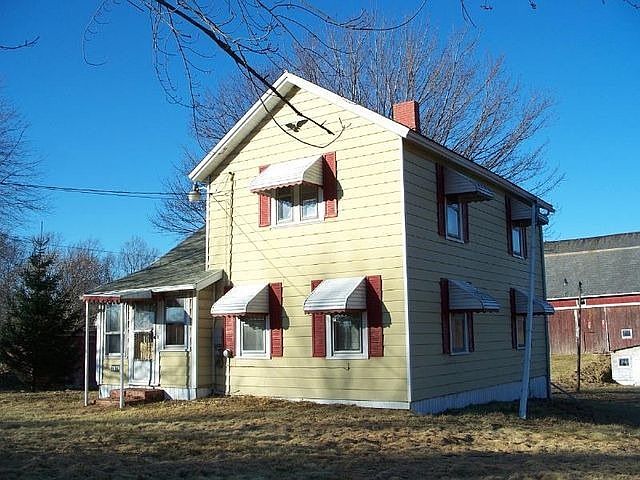 2nd image of 2879 Lovers Ln