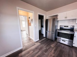 1023 N Riverfront Dr #1, Mankato, MN 56001