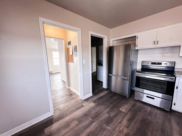 1023 N Riverfront Dr #1