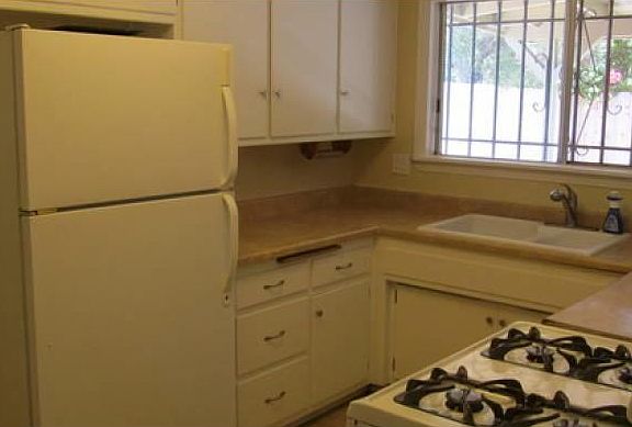3rd image of 5139 Acuna St