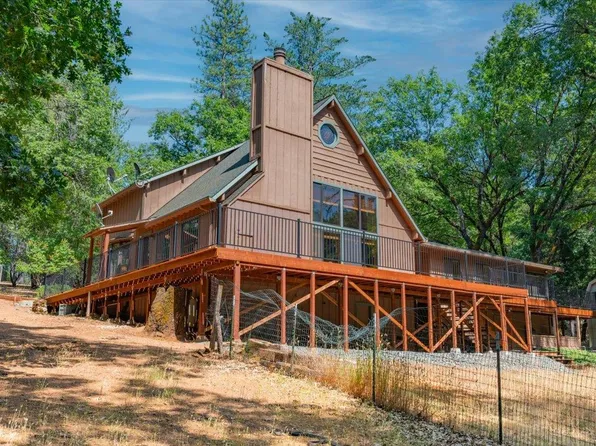 13709 Capitol Dr, Grass Valley, CA 95945