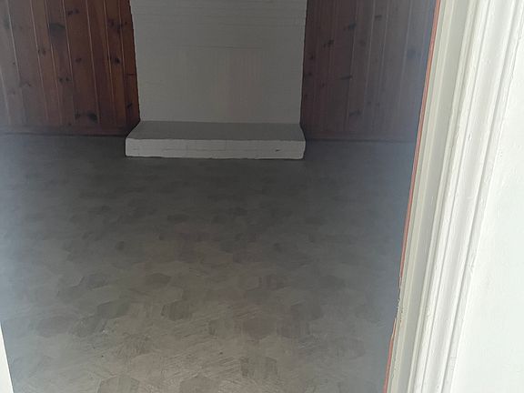 3rd image of 2529 Twain Ln