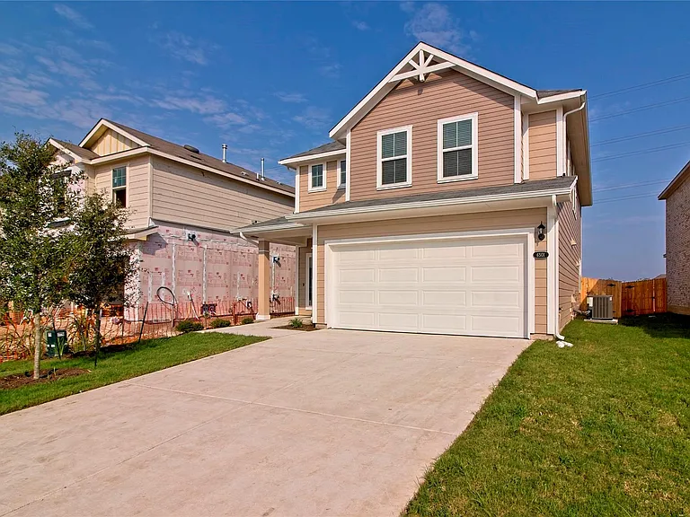 6501 Wolf Pack Dr — Photo 2
