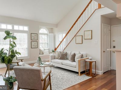 2224 Springwood Dr APT J, Reston, VA, 20191