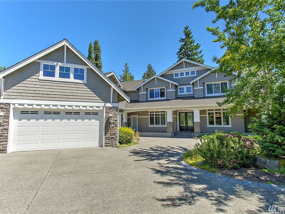 1st image of 15217 21st Cir SE